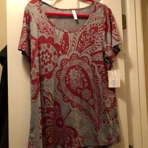 XL LuLaRoe Classic Tee - NWT